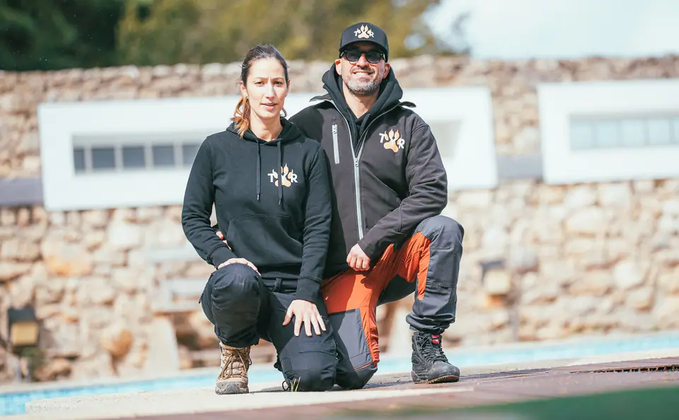 Rui Navarro e Sandra Freitas com roupa de treino TYR
